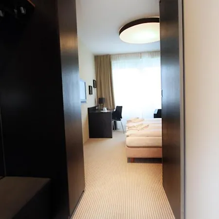 Lulu Rent * 카를스루에